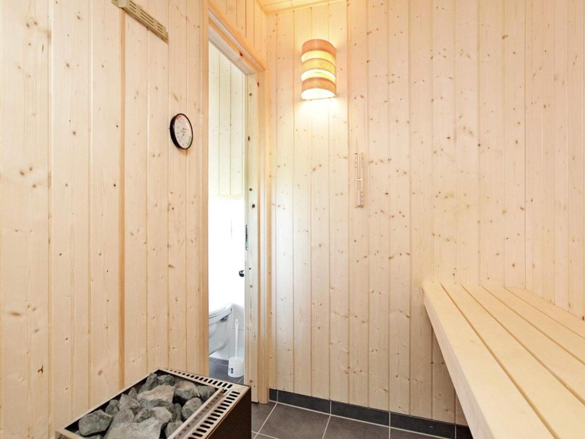 8 Person Holiday Home In Gro Enbrode Großenbrode Esterno foto
